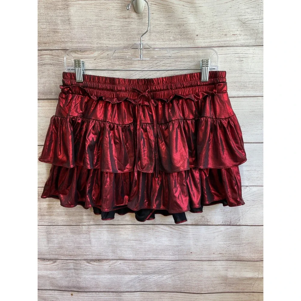 EXCELLENT CONDITION DAY + MOON‎ RED LAME TIERED MINI SKORT - Picture 2 of 4